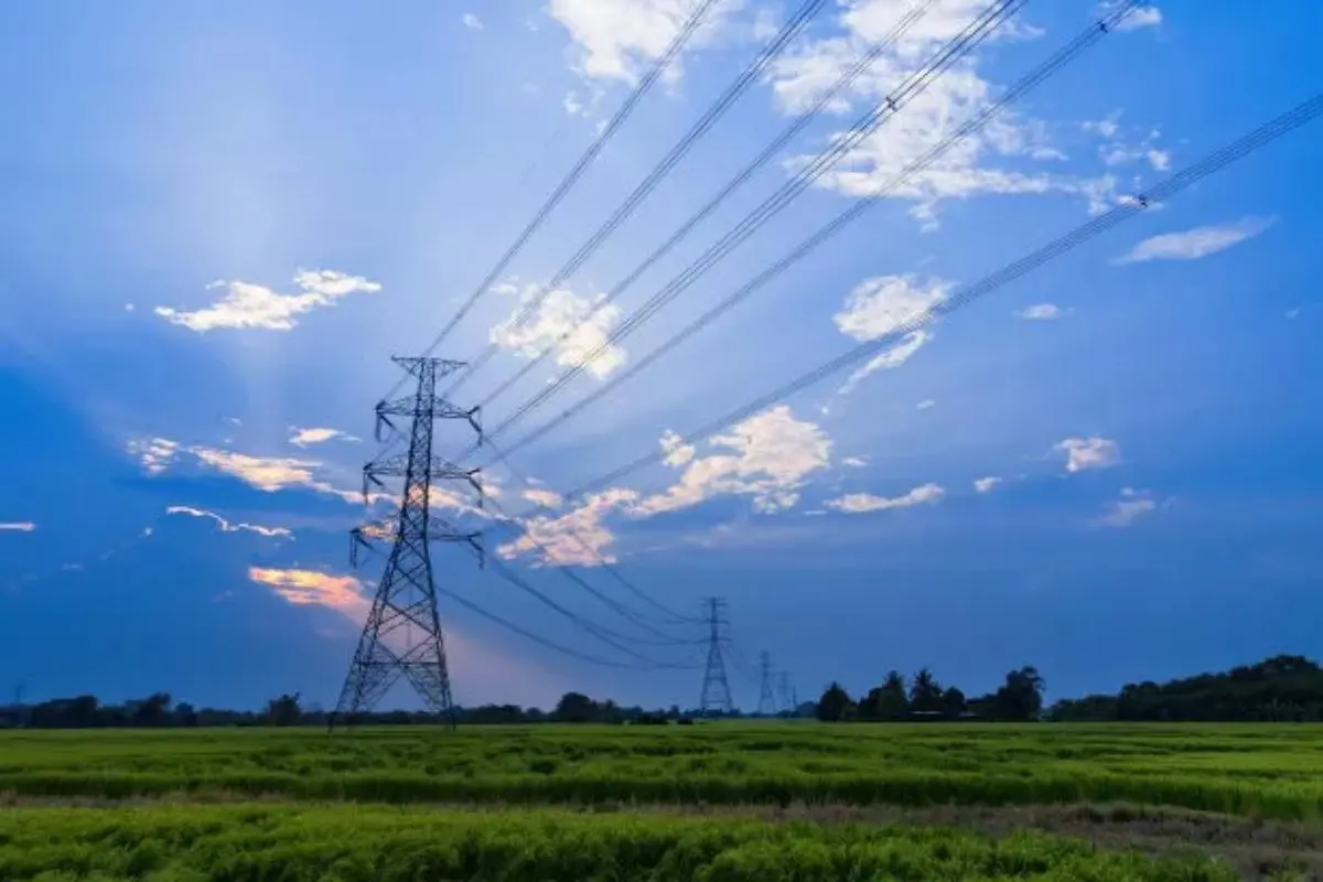 W tej sekcji opisano sposób instalacji wieży wiatrowej