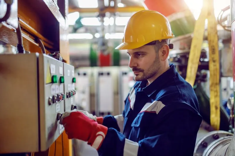 Múltiples métodos para solucionar fallas en equipos eléctricos