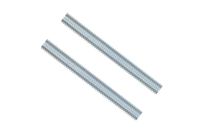What is the difference between screws, bolts and studs