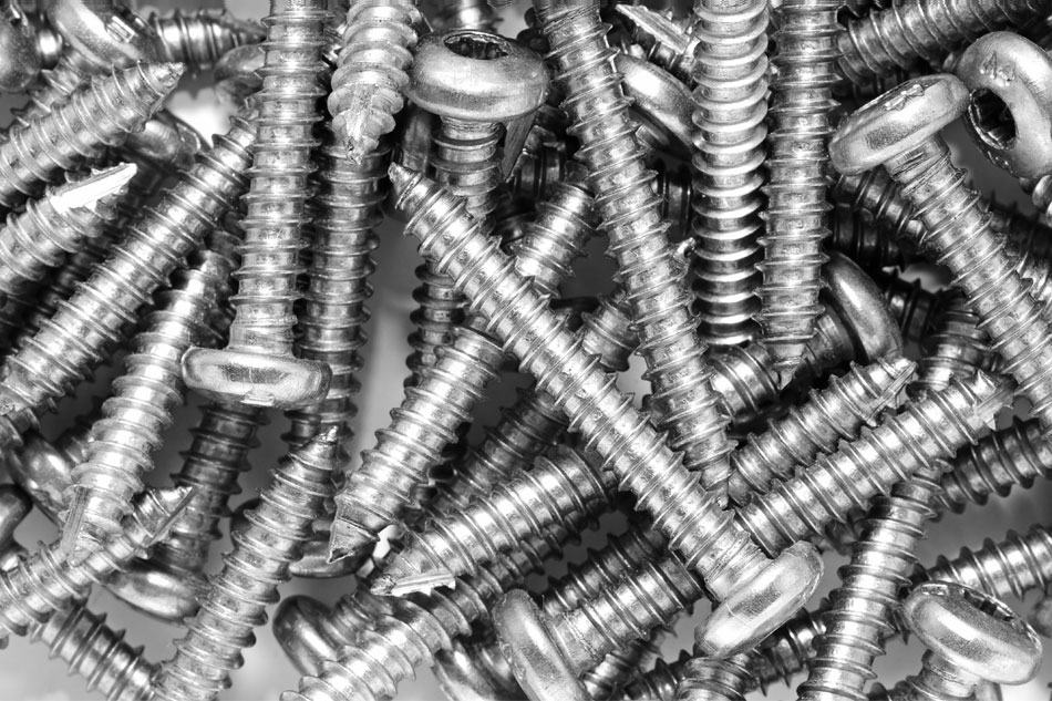 Difference between countersunk head tapping screw and flat head tapping screw