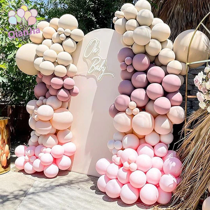 Сватбена арка с гирлянд от балони