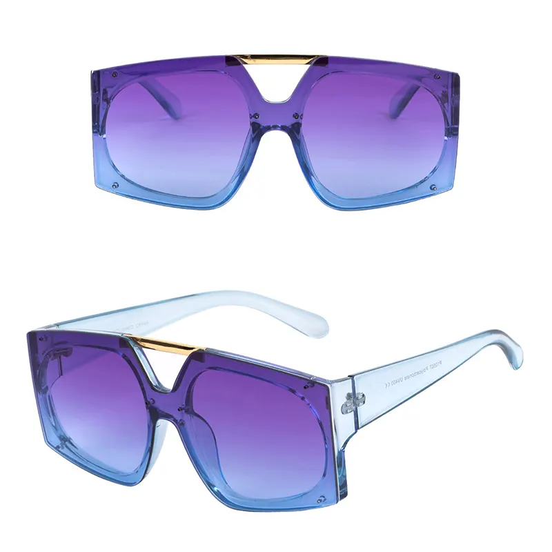 Sonnenbrille aus Kunststoff mit großem Rahmen und doppeltem Nasensteg