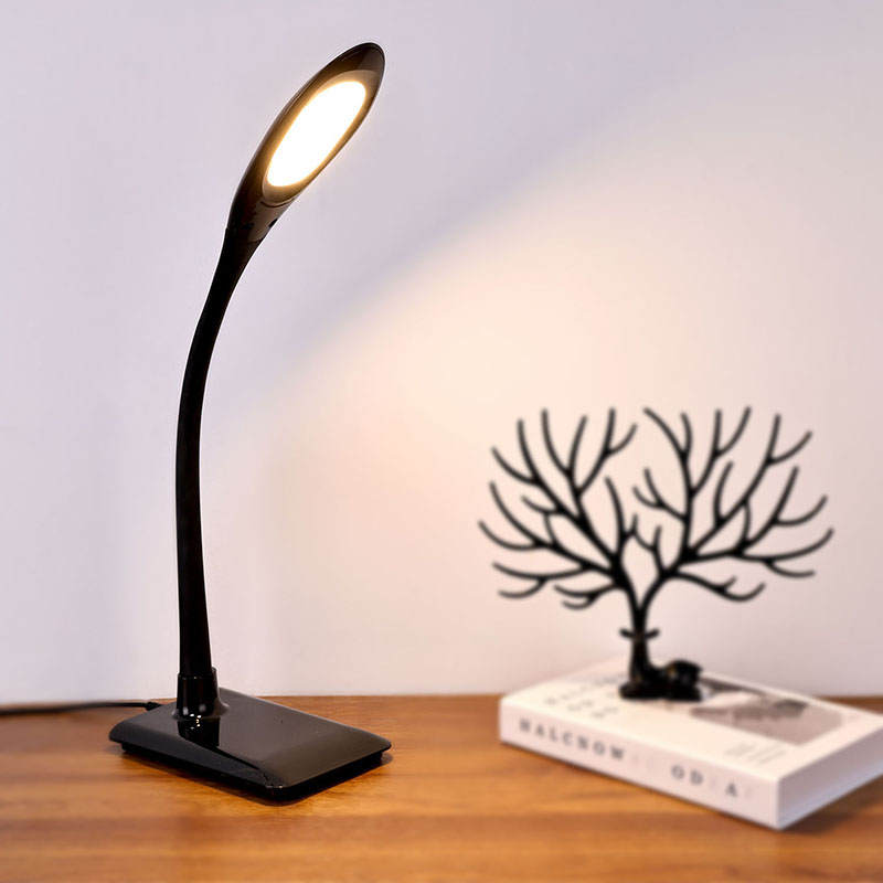 lâmpada de mesa moderna