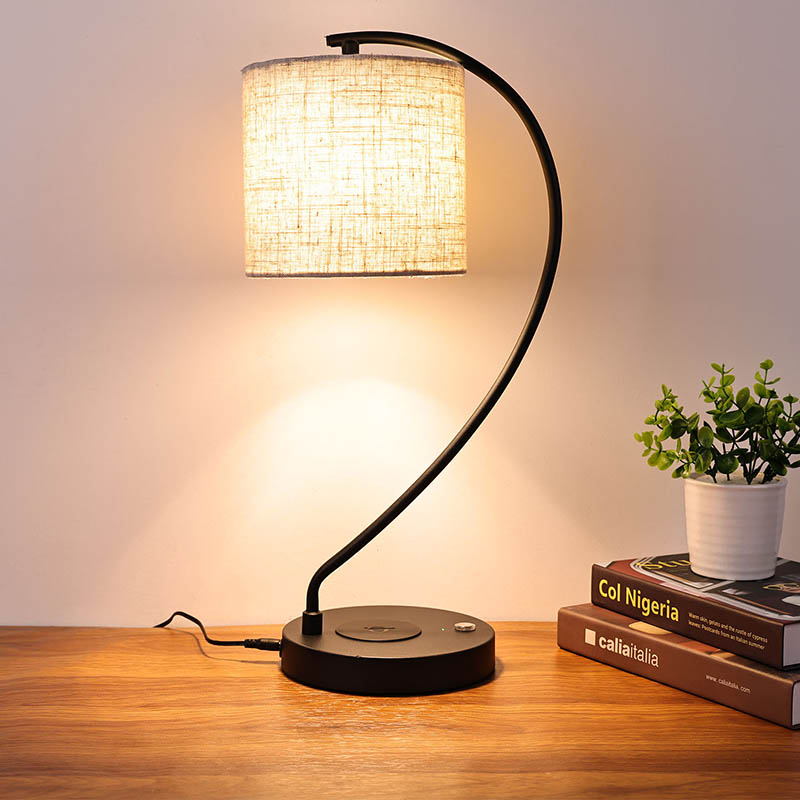 table lamp with E27/E26 bulbs