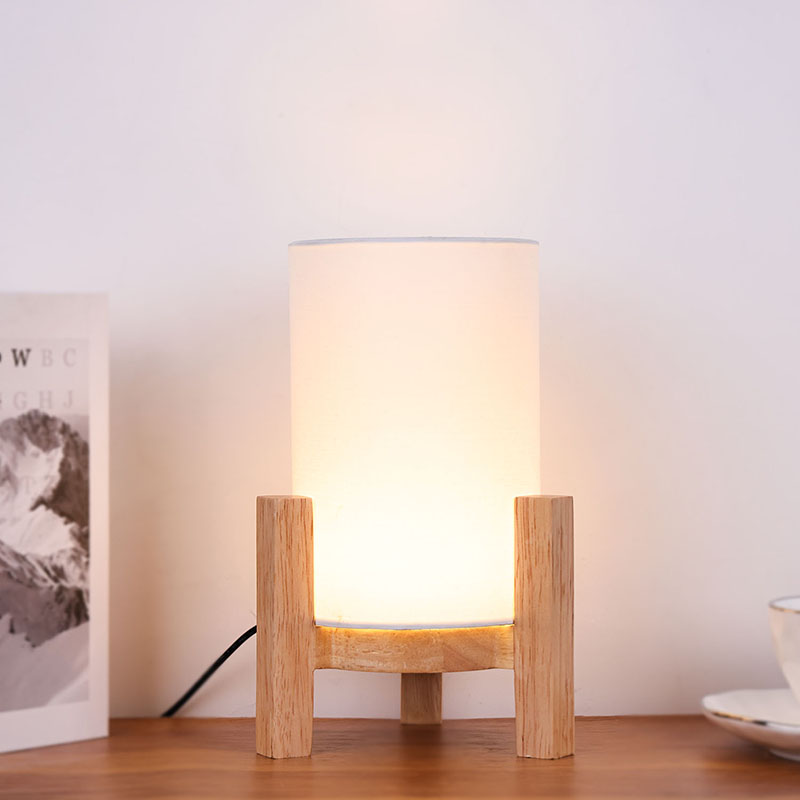 Állványos asztali lámpa szövet ernyővel
