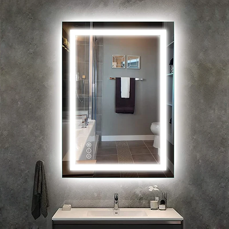 Petit miroir de salle de bain