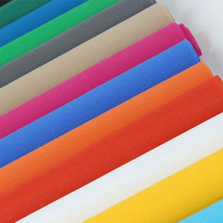 100% PP Spunbond Nonwoven Fabric Color Non Woven Roll