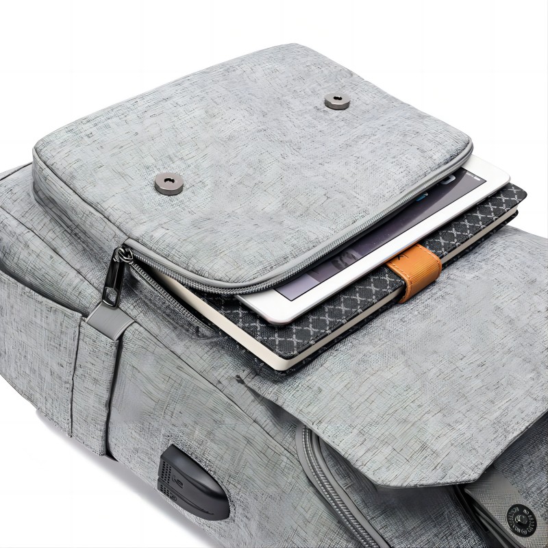 Podróżny plecak na laptopa z portem USB do ładowania