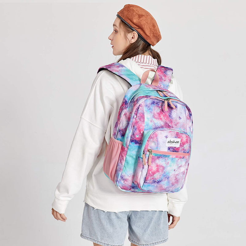 Klasyczny podstawowy plecak podróżny do szkoły