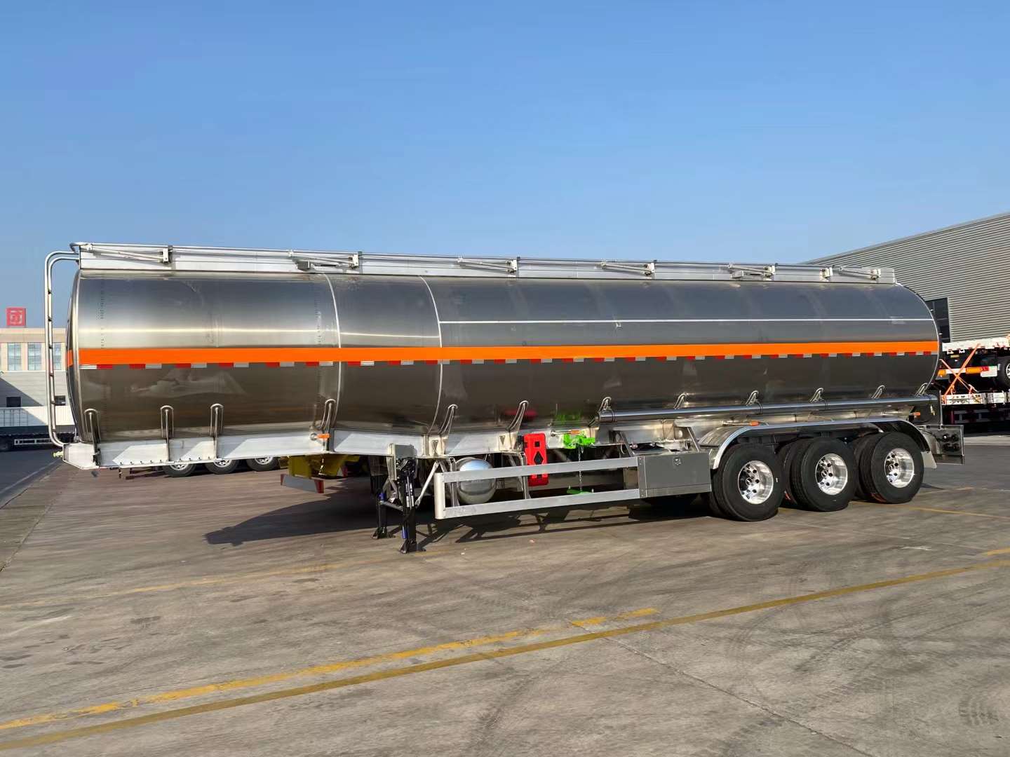 45cbm 3 as aluminium tanker semi trailer siap dikirim menyang negara timur tengah
