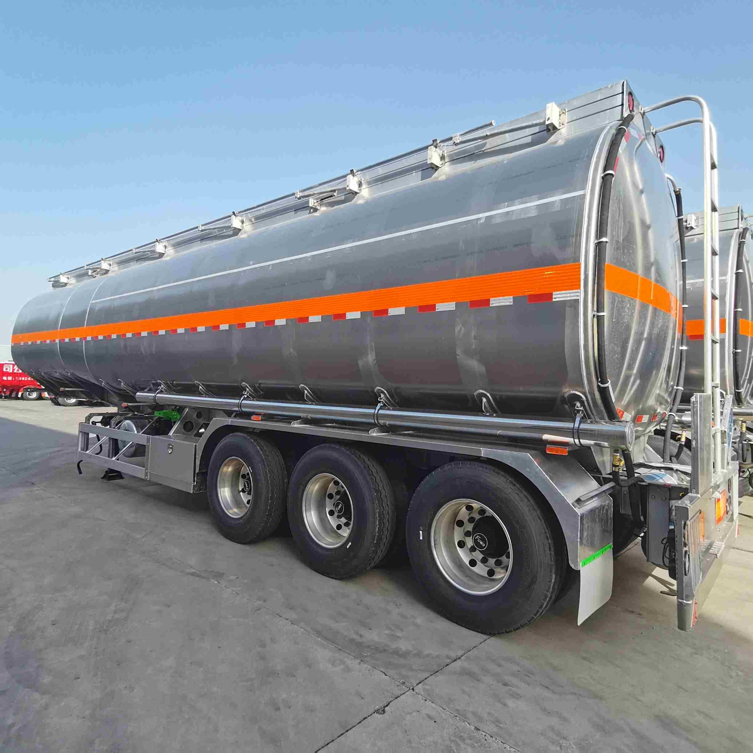 Hot sales 40cbm 3 axles aluminum tanker semi trailers