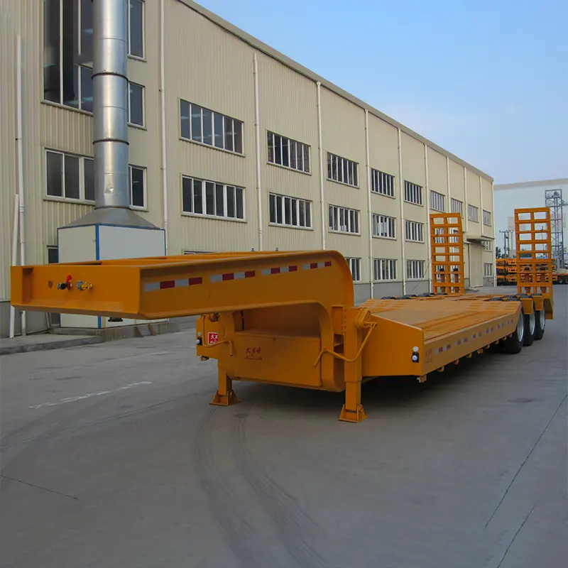 50-60 Tons 3 Axles Lowbed Semi Trailer with Rear Ramp - 5 