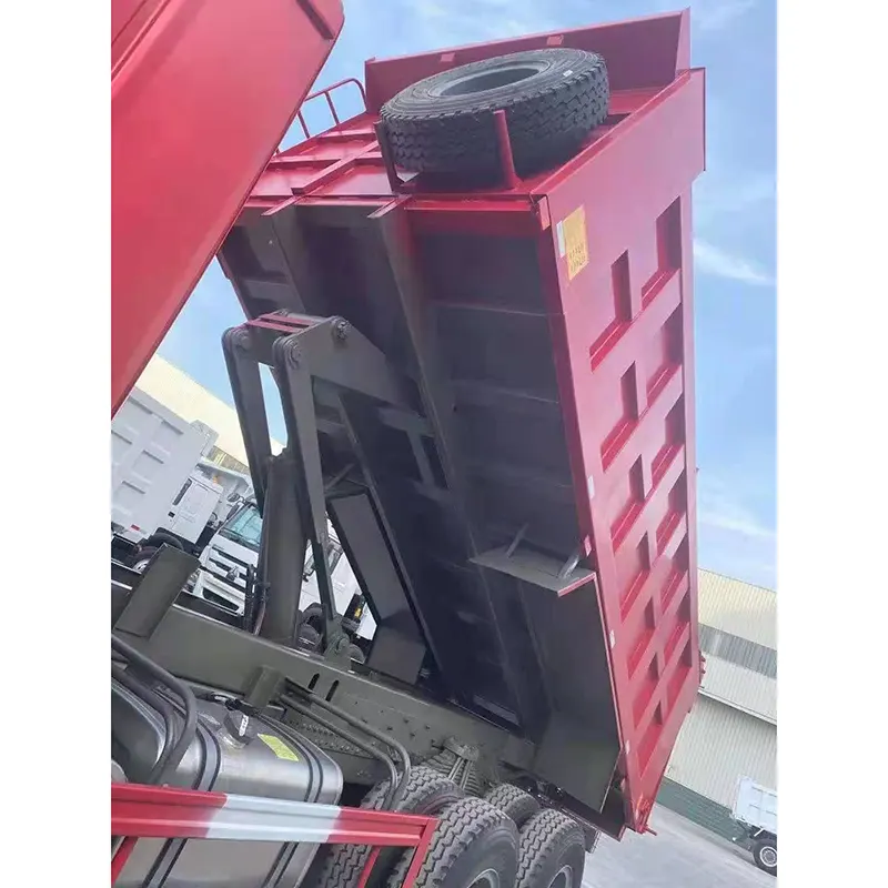 ساينو تراك هووا 6 × 4 شاحنة قلابة Euro II 371hp 20cbm Dump Box - 6