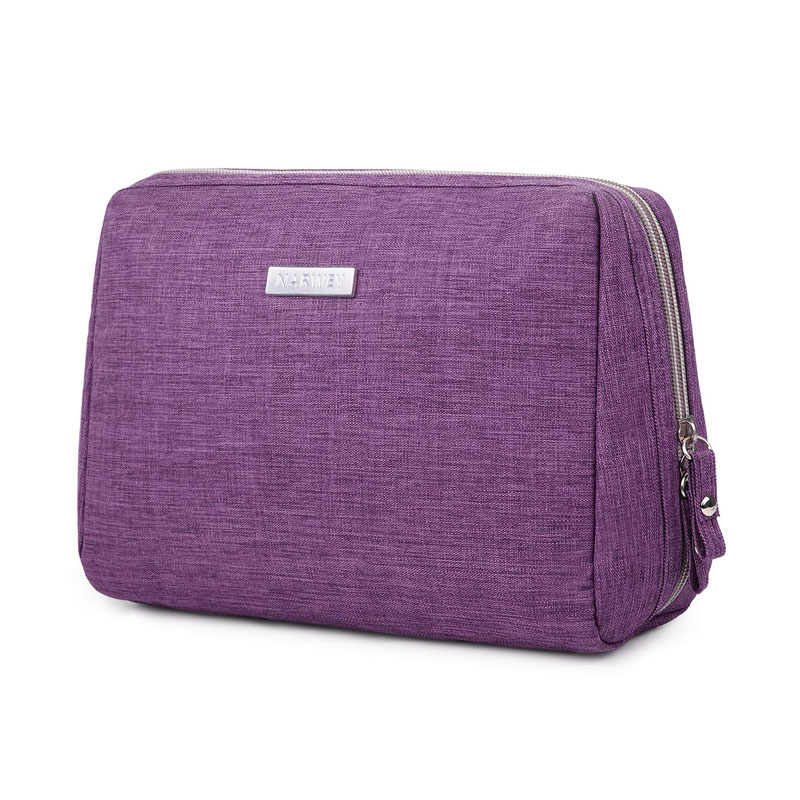 What are the advantages of zipper bag cosmetic bag