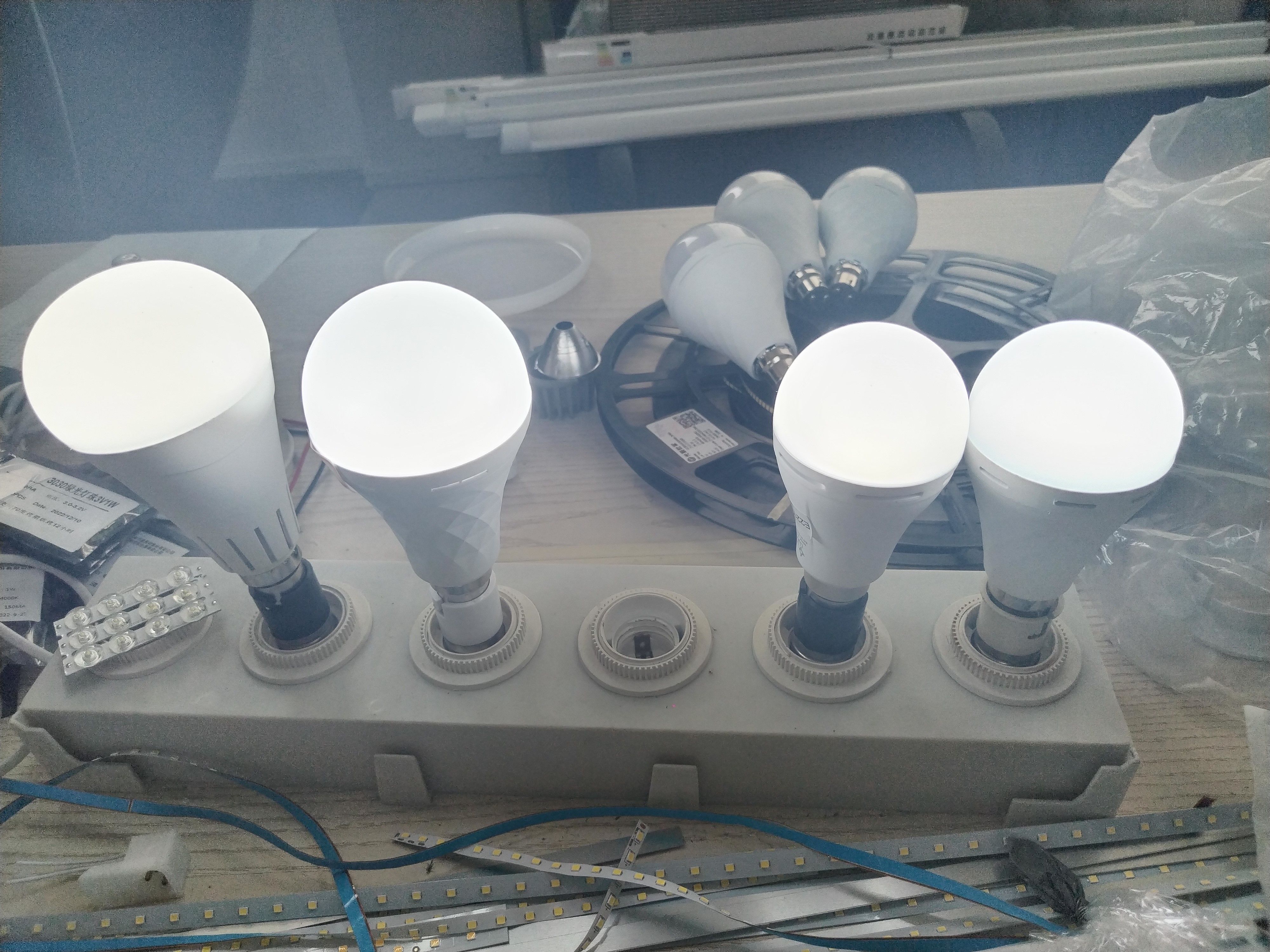Tiêu chuẩn thử nghiệm đèn LED và phương pháp thử nghiệm