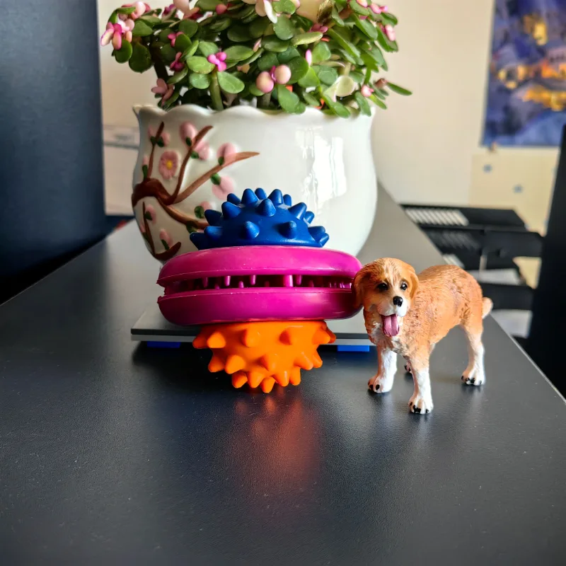 Гумене играчке за жвакање за псе