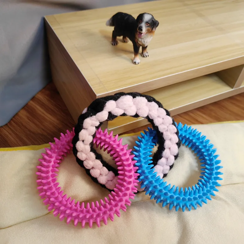 Безбедни играчки за џвакање со јаже