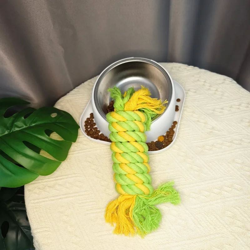 Најтешката играчка со јаже за кучиња