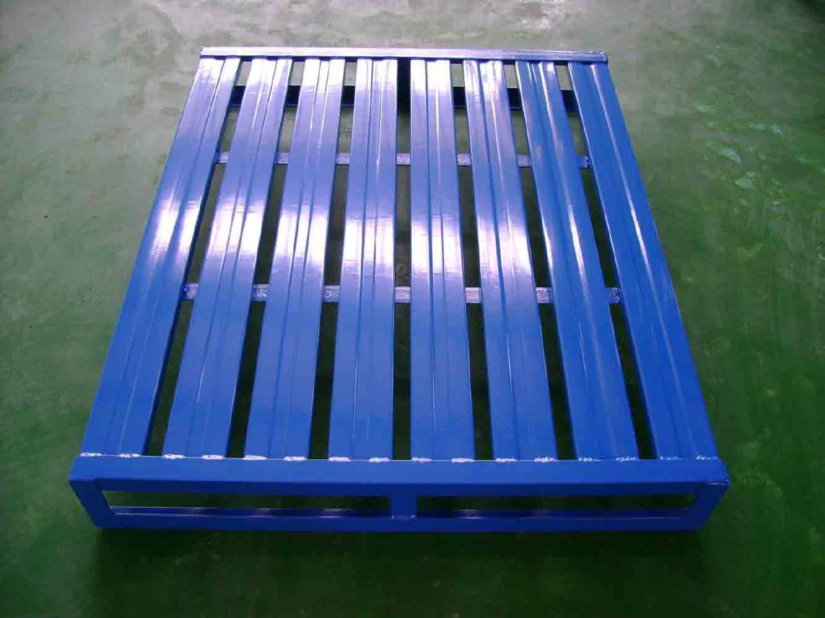 The Advantages of Steel Pallets in Material Handling