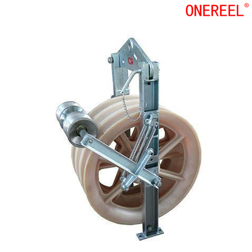 Pulley Block with Grounding Roller