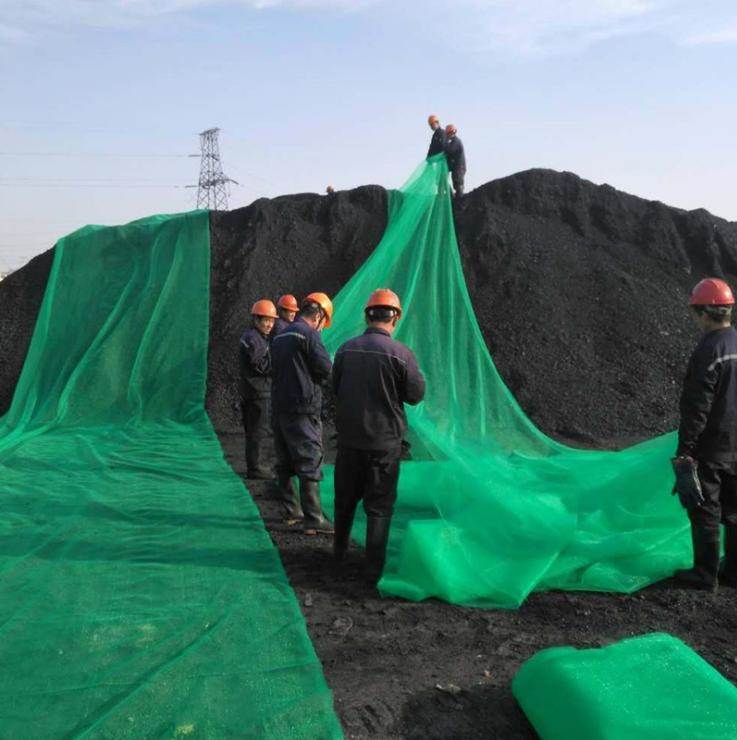 A importância de instalar Coal Yard Dustproof Net no pátio de carvão