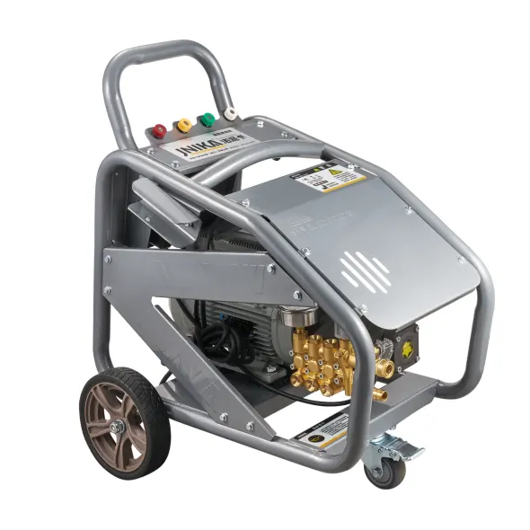 How to use a Industrial Pressure Washer?