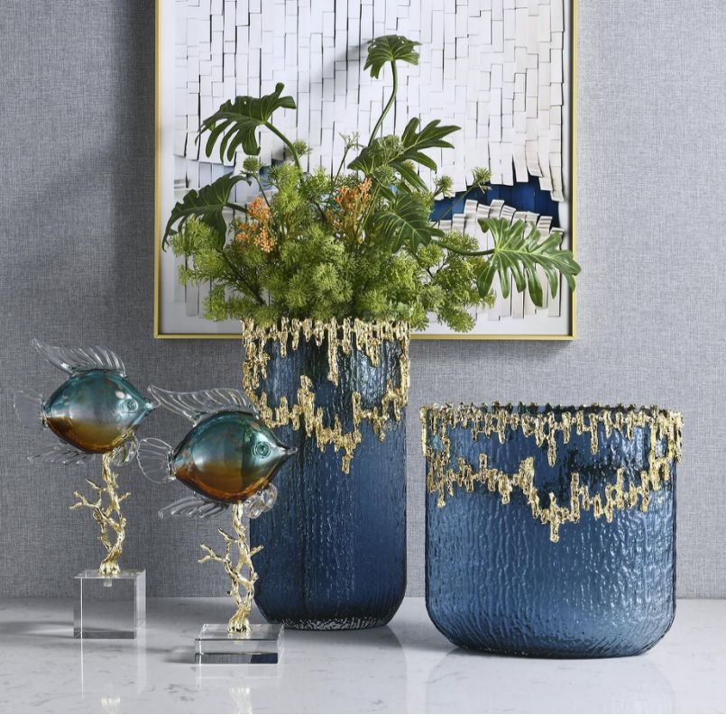 RUNDECOR unveils new products: Goldfish Figurine and Vase, splendidly interpreting the beauty of modern art.