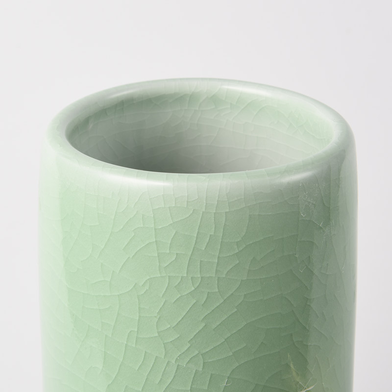 Cracked ceramic bamboo vase