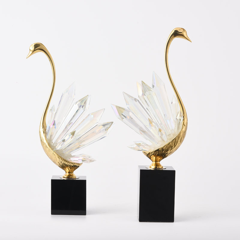 Luxurious Brass and crystal swan artware creative and elegant decorations
