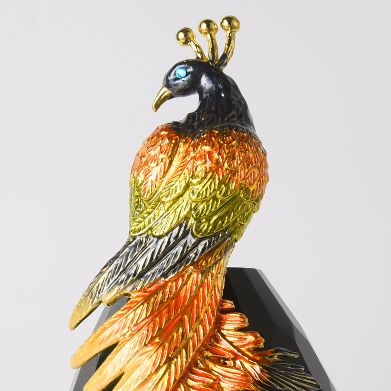 Peacock vase symbolizing wealth and auspiciousness