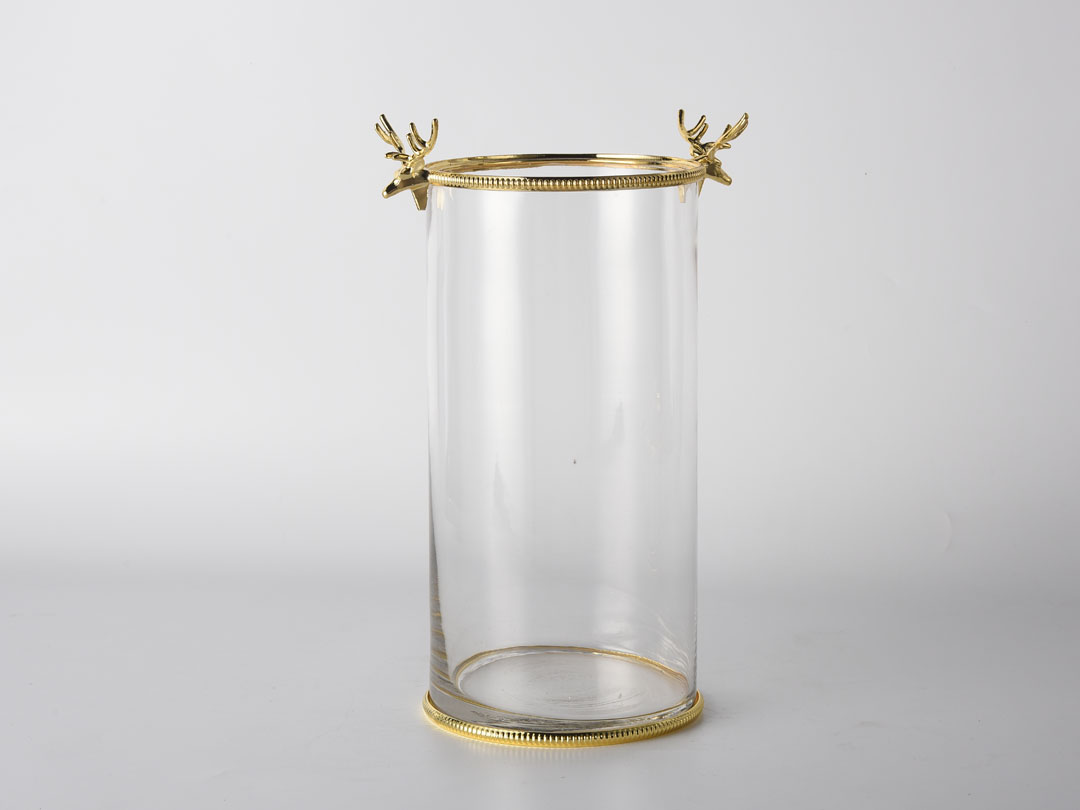 Декорация на ваза за маса от прозрачно стъкло