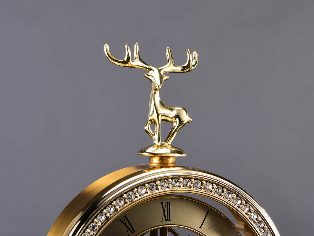 Europos cilindrinis dervos varpas su aukso folijos dekoru