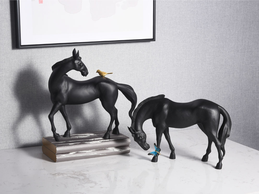 Скульптура из смолы для офиса лошади
