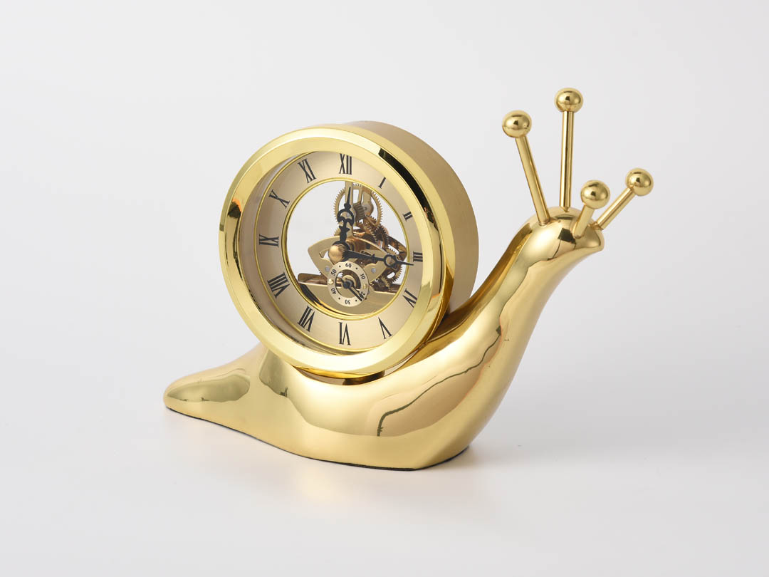Луксозен меден настолен часовник тип охлюв