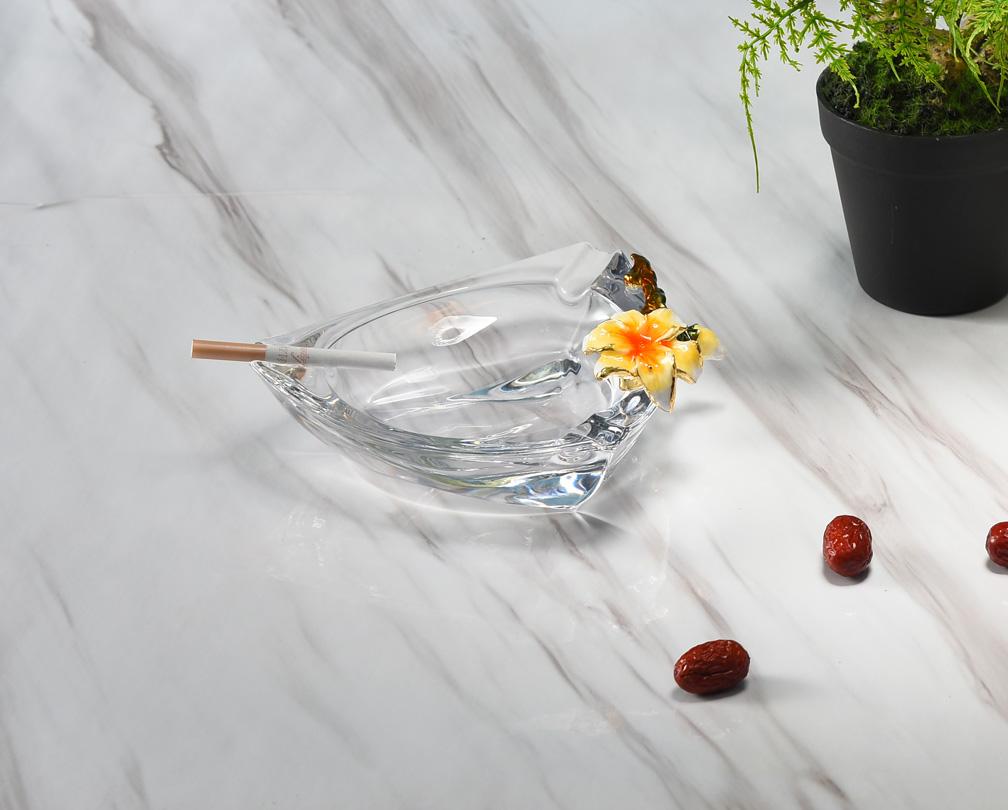 Luksusstil gjennomsiktig krystallglass askebeger frisk og enkel INS stil dekorasjon