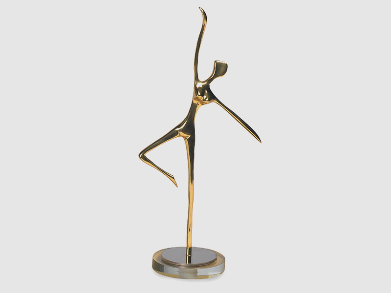 Metalinė bronzinė šokančios figūros dekoro skulptūra