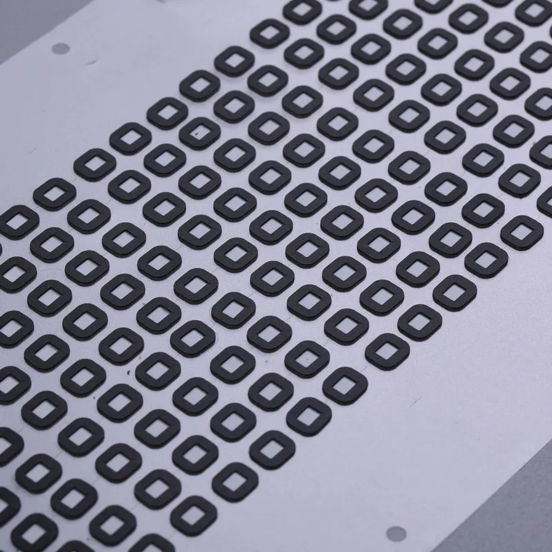 Quels sont les avantages de la membrane insonorisée appliquée aux équipements électroniques ?