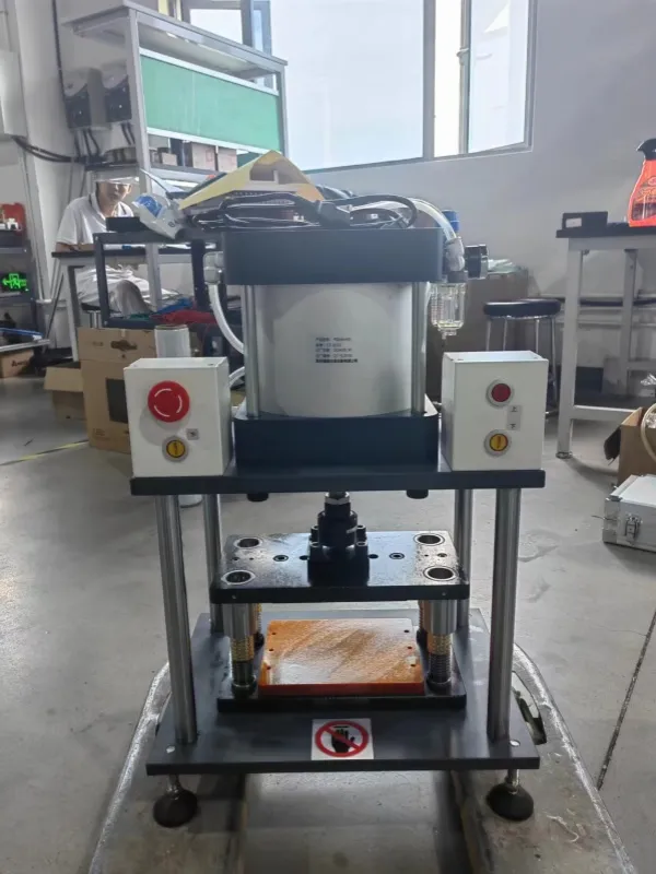 2024.5.30 QT-8102 Pneumatic punching machine completed commissioning and shipment