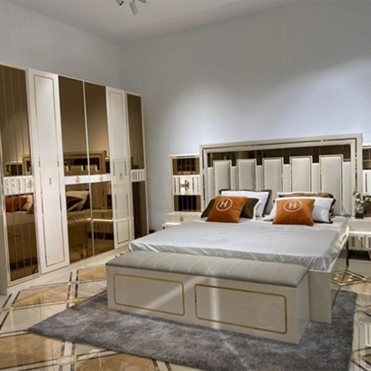 ミラーワードローブ1.8mダブルベッド寝室の家具