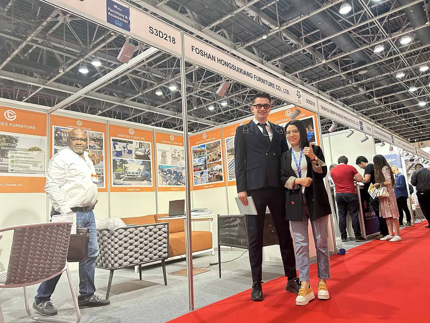 Dear furniture enthusiasts, the Dubai Furniture Exhibition has opened, and Hongsuixiang Furniture is honored to participate, presenting stunning new home products together!