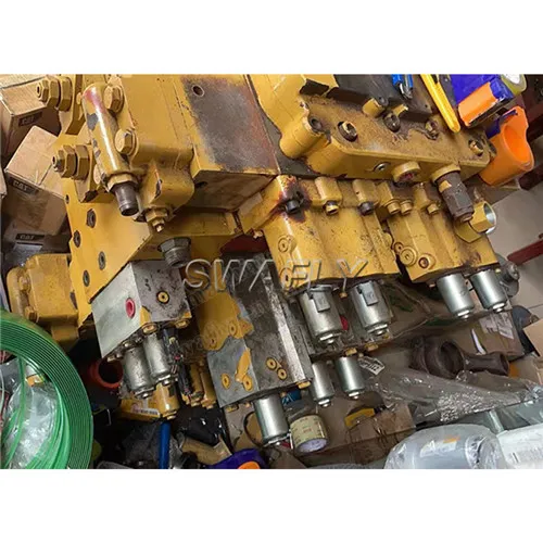 Caterpillar 374F E374F Huvudkontrollventil 389-2469