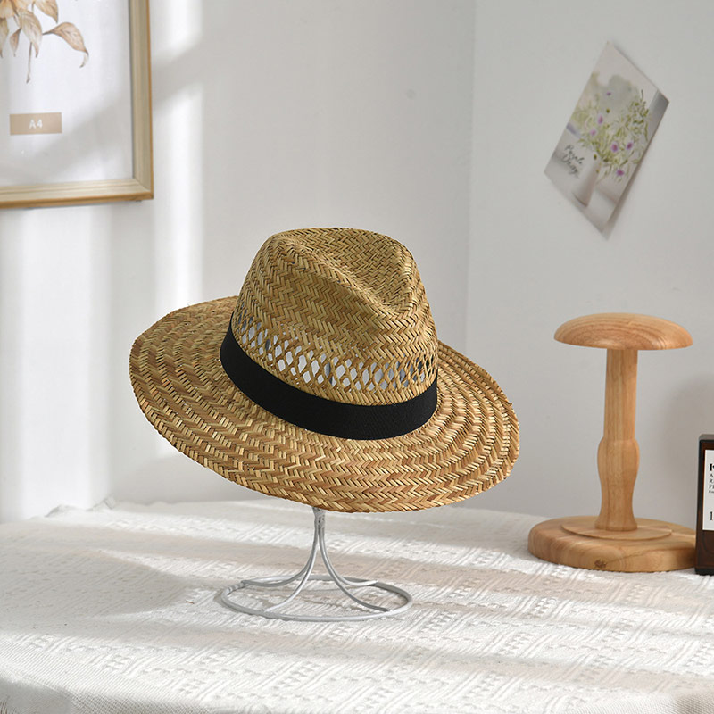 Rannalle leveälierinen luonnollinen olkituuletettu Panama Fedora -hattu