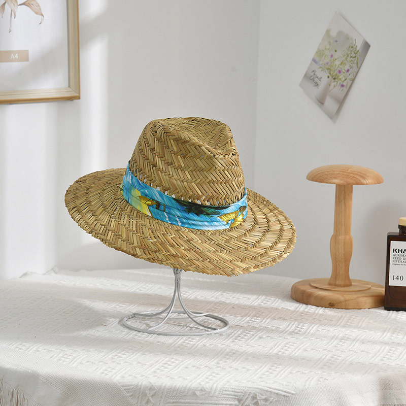 Rannalle leveälierinen luonnollinen olkituuletettu Panama Fedora -hattu