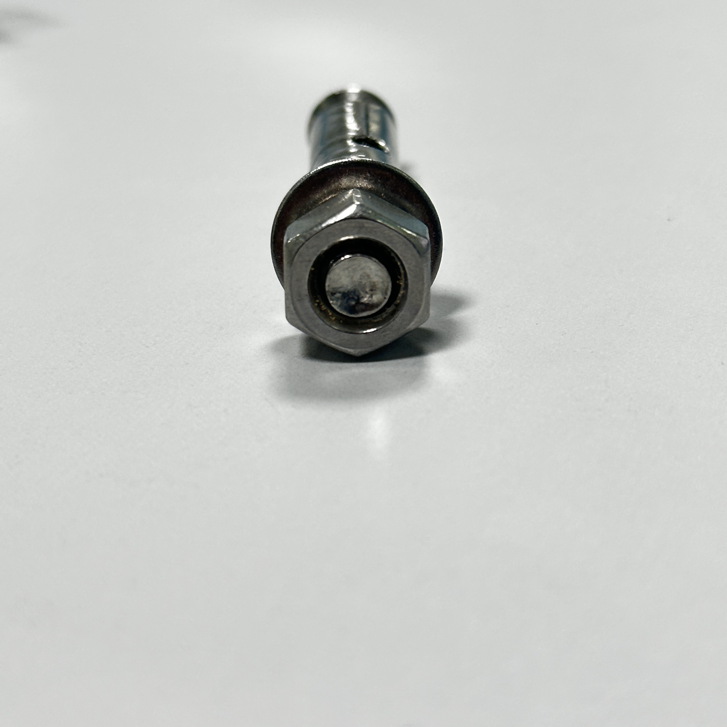 How to unscrew the stainless steel expansion screw if it is rusted?