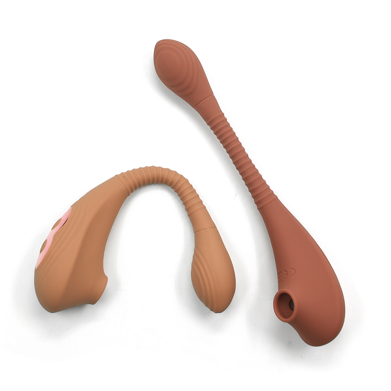 Vibratore di aspirazione altamente impermeabile per clitoride stimolante di dimensioni multiple di colore elegante a coda lunga per le donne