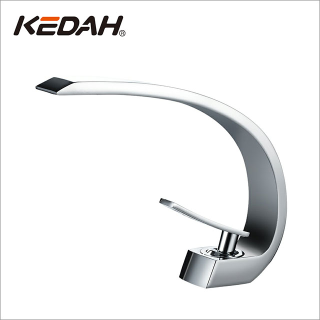 Thickened pot faucet