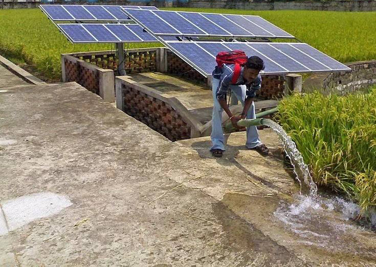 What are the advantages of solar water pumps?