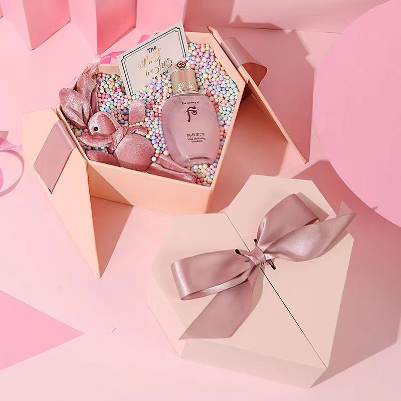 Boîte-cadeau en papier coeur