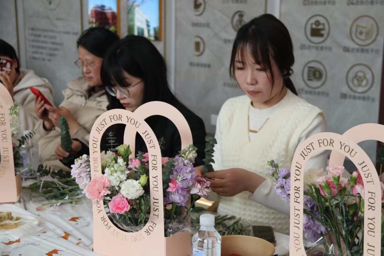 Today ELIM launched a flower arrangement activity to celebrate the International Women's Day