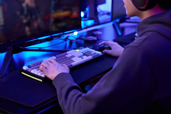 Hogyan válasszunk különböző méretű monitorokat játék közben?